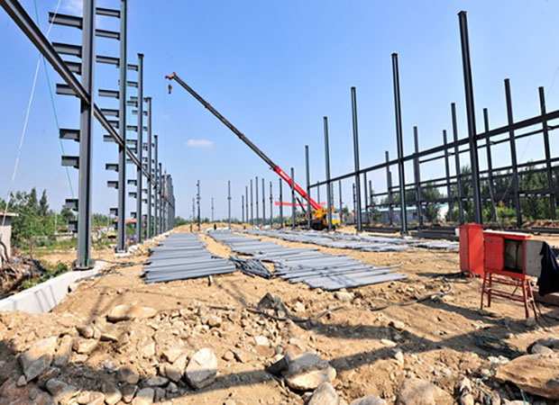 夏季高溫安全施工，通遼鋼結構工程助您輕松應對